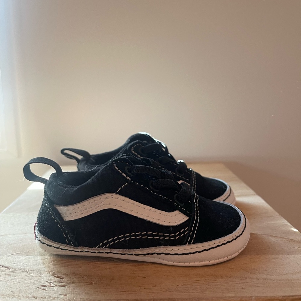 VANS baby sneakers size 4. Brand new worn once